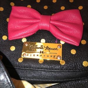 Minnie Mouse signature purse